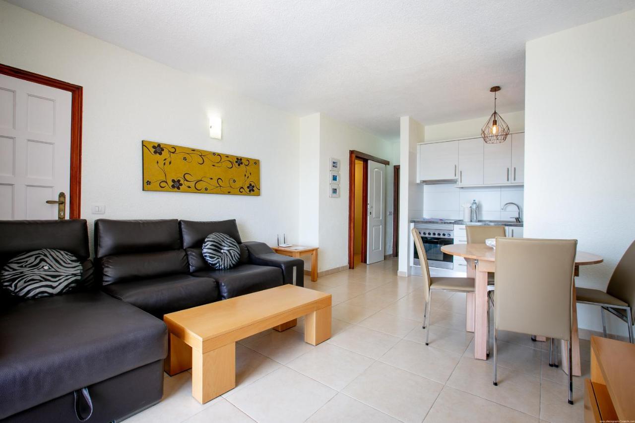 אדחה Apartments La Caleta Sunrises מראה חיצוני תמונה