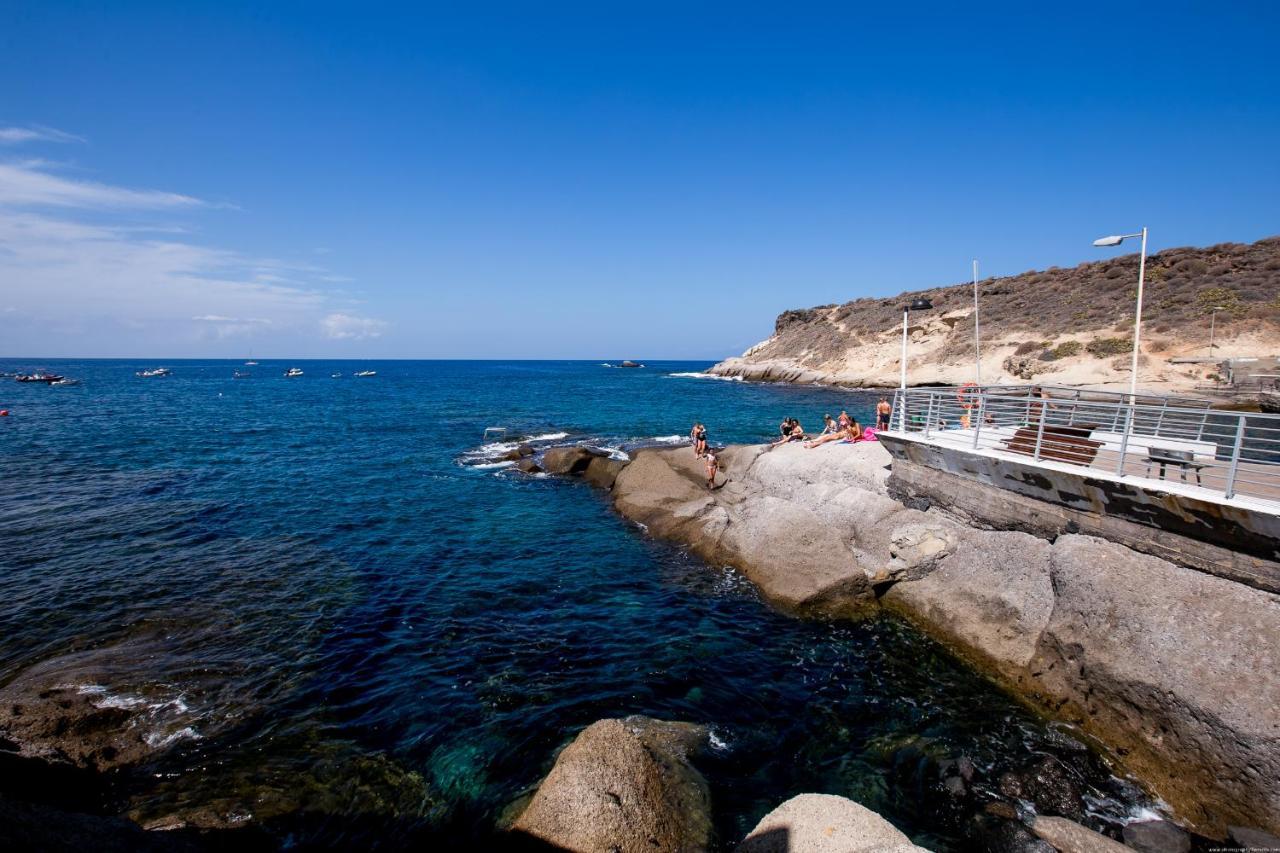 אדחה Apartments La Caleta Sunrises מראה חיצוני תמונה